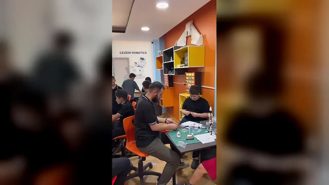 CEZERİ ROBOTECH öğrencilerinin atölye tezgahından saha uçuşuna uzanan mühendislik çalışmaları