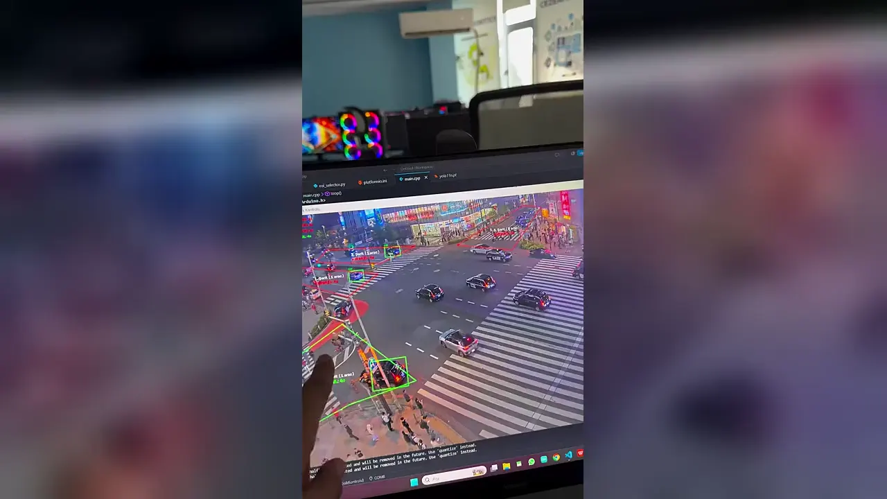 CEZERİ ROBOTECH öğrencilerinin görüntü işlemeyle araç tanıyan yapay zekâ destekli akıllı trafik ışığı projesi